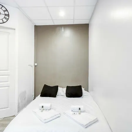 Historique Studio Apartment *